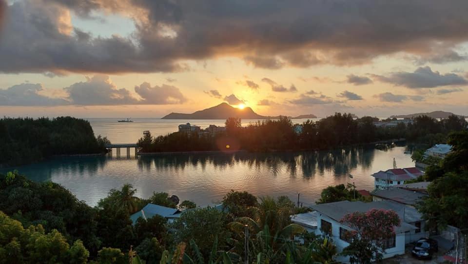 Hibiscus House Seychelles Self Catering Apartment Victoria Luaran gambar