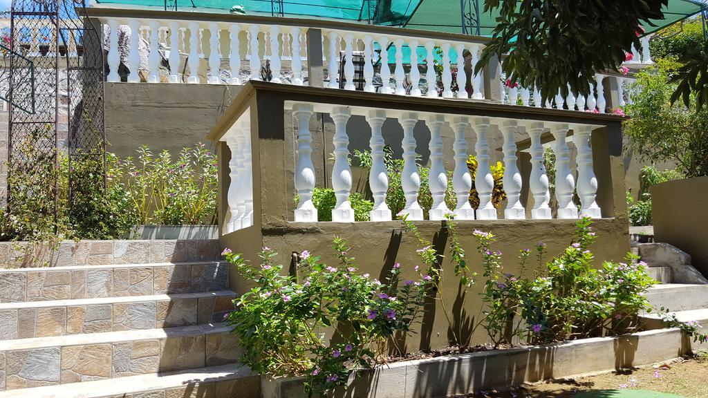 Hibiscus House Seychelles Self Catering Apartment Victoria Luaran gambar