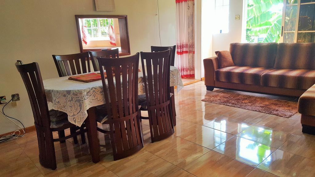 Hibiscus House Seychelles Self Catering Apartment Victoria Luaran gambar