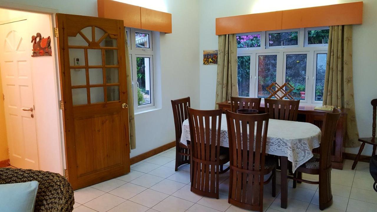 Hibiscus House Seychelles Self Catering Apartment Victoria Luaran gambar