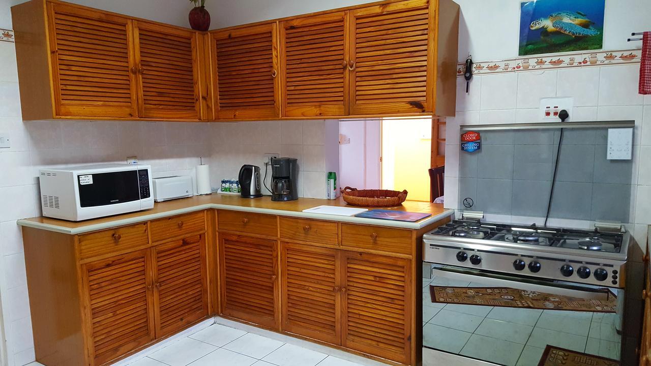 Hibiscus House Seychelles Self Catering Apartment Victoria Luaran gambar