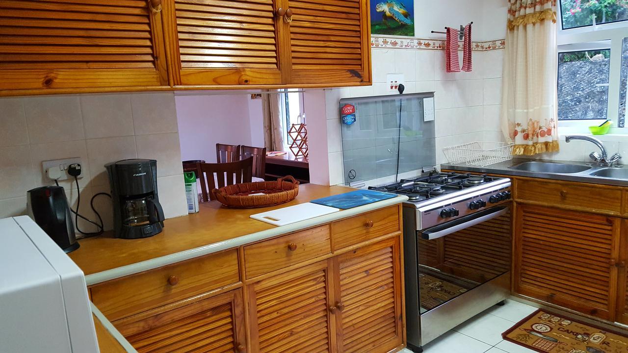 Hibiscus House Seychelles Self Catering Apartment Victoria Luaran gambar